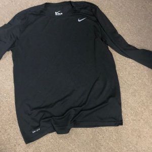 NIKE Dry-Fit Long Sleeve